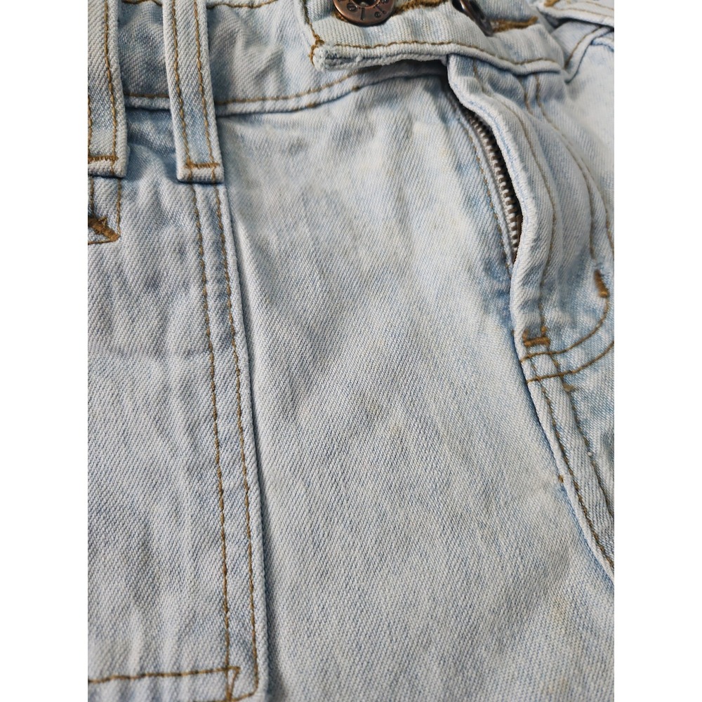 Vintage L.E.I. Low Rise Denim Shorts - Light Wash Y2K - Size 11 - Picture 6 of 12